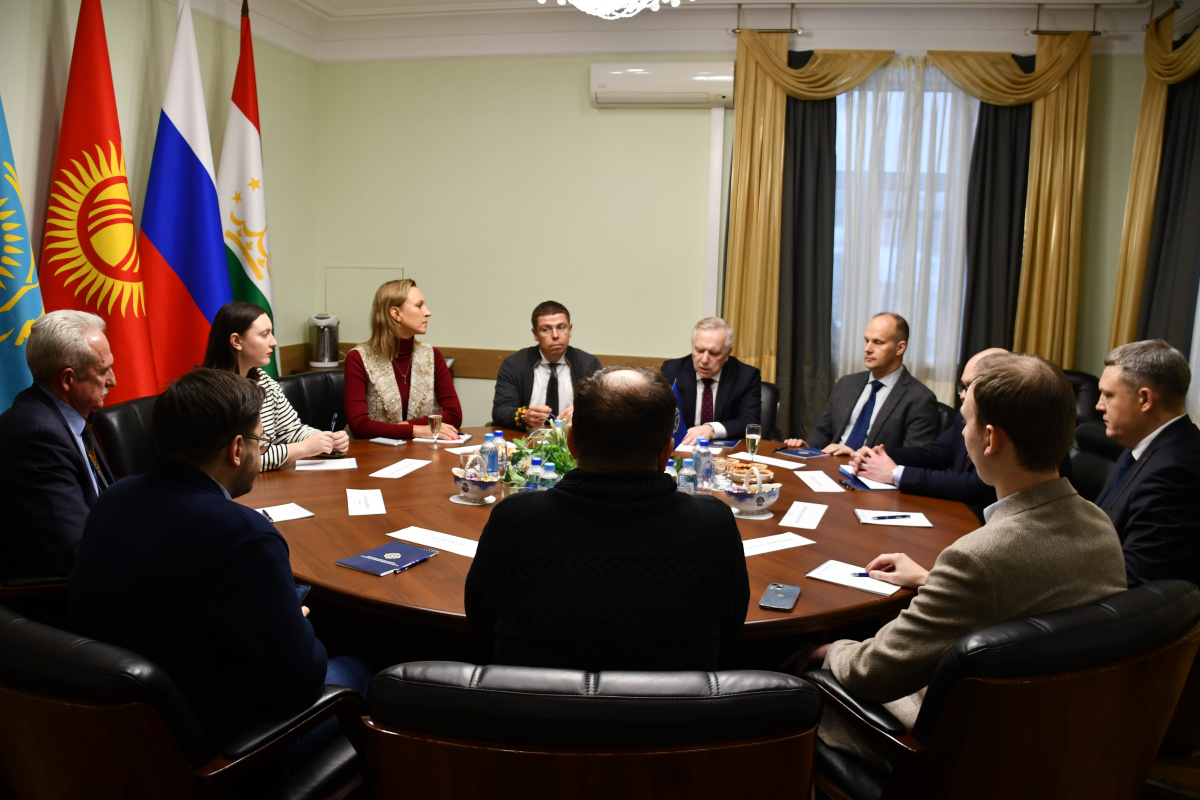 В Секретариате ОДКБ состоялась встреча с представителями СМИ, приуроченная к Дню печати в России