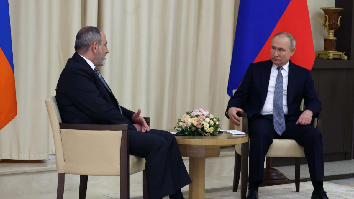 Премьер-министр Армении, Председатель Совета коллективной безопасности ОДКБ Никол Пашинян и Президент России Владимир Путин 19 апреля в провели переговоры в Ново-Огарево Премьер-министр Армении, Председатель Совета коллективной безопасности ОДКБ Никол Пашинян и Президент России Владимир Путин 19 апреля в провели переговоры в Ново-Огарево