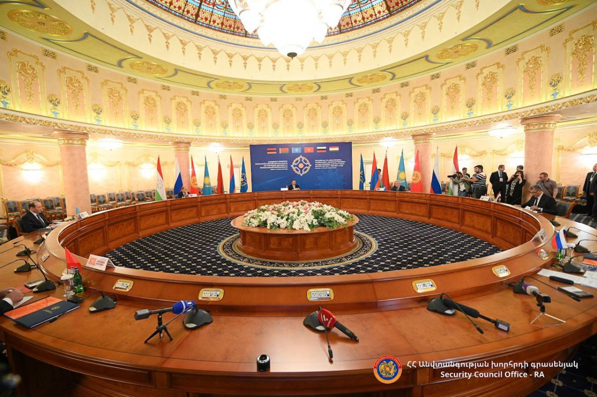 Комитет секретарей советов безопасности ОДКБ на заседании 17 июня в Ереване обсудил меры по нейтрализации вызовов и угроз безопасности государств – членов ОДКБ