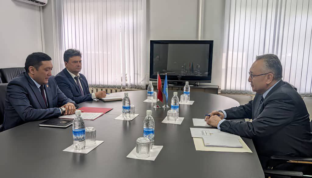Состоялась встреча Генерального секретаря ОДКБ Таалатбека Масадыкова с Секретарем Совета безопасности Кыргызстана Адилетом Орозбековым