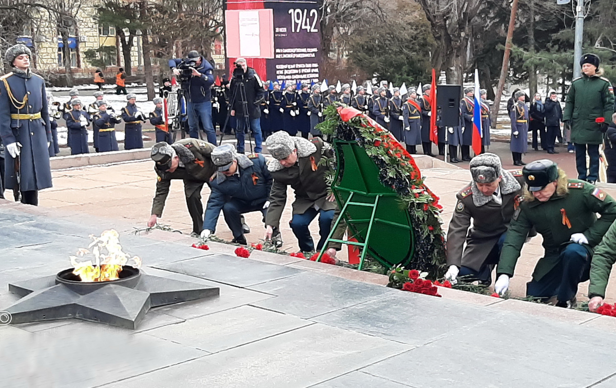 Делегация военнослужащих Объединенного штаба ОДКБ приняла участие в мероприятиях, посвященных 80-летию разгрома советскими войсками немецко-фашистских войск в Сталинградской битве Делегация военнослужащих Объединенного штаба ОДКБ приняла участие в мероприятиях, посвященных 80-летию разгрома советскими войсками немецко-фашистских войск в Сталинградской битве