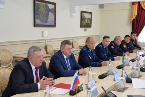 В Академии управления МВД России состоялся торжественный выпуск представителей руководящего состава правоохранительных органов и служб государств – членов ОДКБ В Академии управления МВД России состоялся торжественный выпуск представителей руководящего состава правоохранительных органов и служб государств – членов ОДКБ