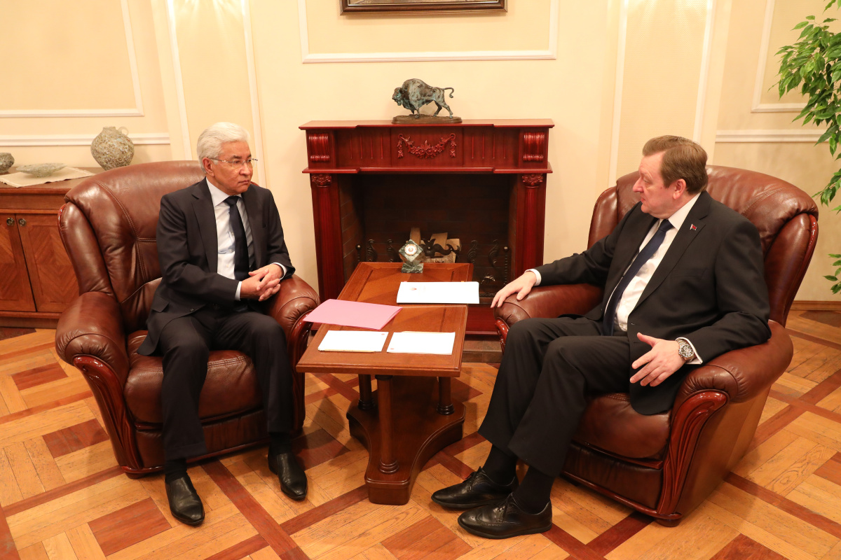 Генеральный секретарь ОДКБ в Минске встретился с Министром иностранных дел Беларуси