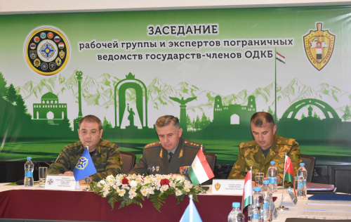 Заместитель Генерального секретаря ОДКБ Тахир Хайрулоев посетил участок таджикско-афганской границы Заместитель Генерального секретаря ОДКБ Тахир Хайрулоев посетил участок таджикско-афганской границы