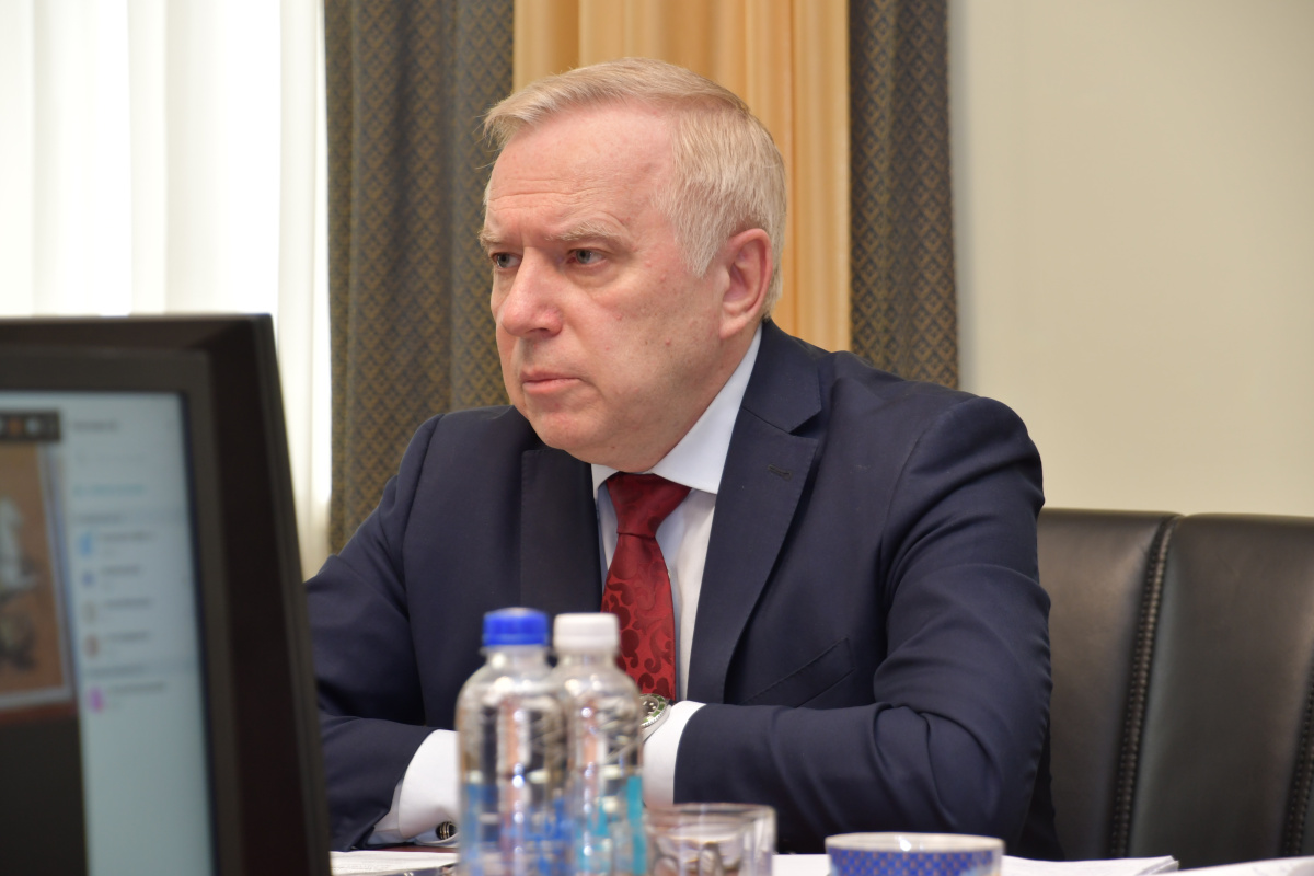 В Секретариате ОДКБ состоялся круглый стол на тему: «Сотрудничество в информационно-аналитической сфере с целью решения задач прогнозирования вызовов и угроз коллективной безопасности»