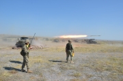 Залп из установки РСЗО "Град-1" во время отработки эпизода с боевой стрельбой