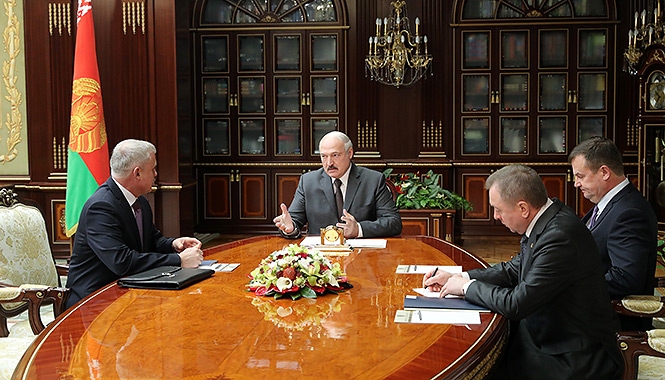 Президент Беларуси Александр Лукашенко  встретился с Генеральным секретарем ОДКБ Станиславом Засем 