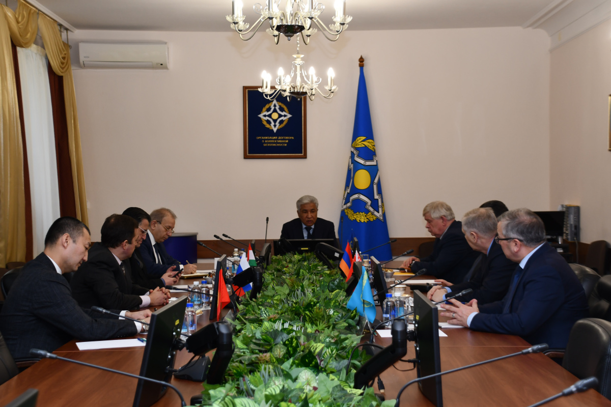 Генеральный секретарь ОДКБ Имангали Тасмагамбетов провел встречу с постпредами государств-членов ОДКБ  