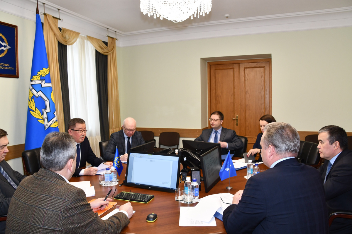 В Секретариате ОДКБ состоялись консультации заместителей Генеральных секретарей ОДКБ, СНГ и ШОС