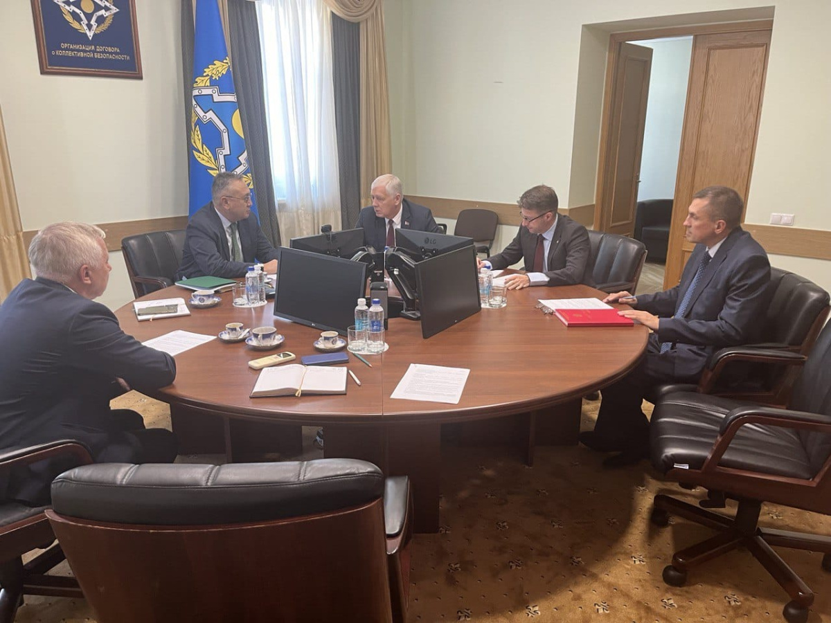 В Секретариате ОДКБ состоялось рабочее совещание по подготовке к проведению круглого стола на тему обеспечения региональной безопасности В Секретариате ОДКБ состоялось рабочее совещание по подготовке к проведению круглого стола на тему обеспечения региональной безопасности
