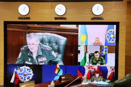 В ОДКБ проведена совместная командно-штабная тренировка, направленная на отработку вопросов формирования и развертывания КСБР ЦАР В ОДКБ проведена совместная командно-штабная тренировка, направленная на отработку вопросов формирования и развертывания КСБР ЦАР