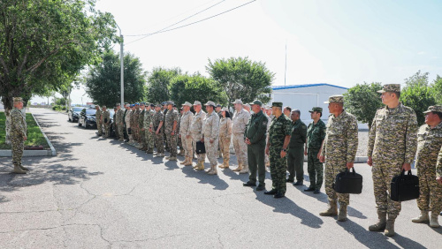 В Кыргызстане обсуждены детали совместного учения с Миротворческими силами ОДКБ «Нерушимое братство-2023» В Кыргызстане обсуждены детали совместного учения с Миротворческими силами ОДКБ «Нерушимое братство-2023»