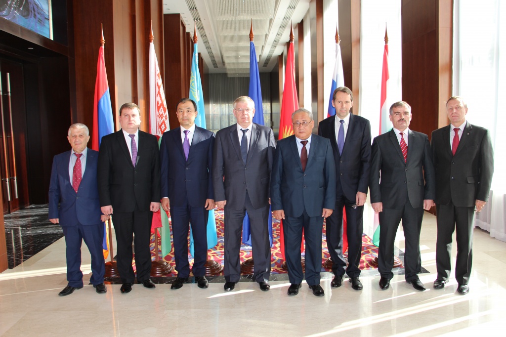 МКВЭС, Минск,2.10.2014.JPG