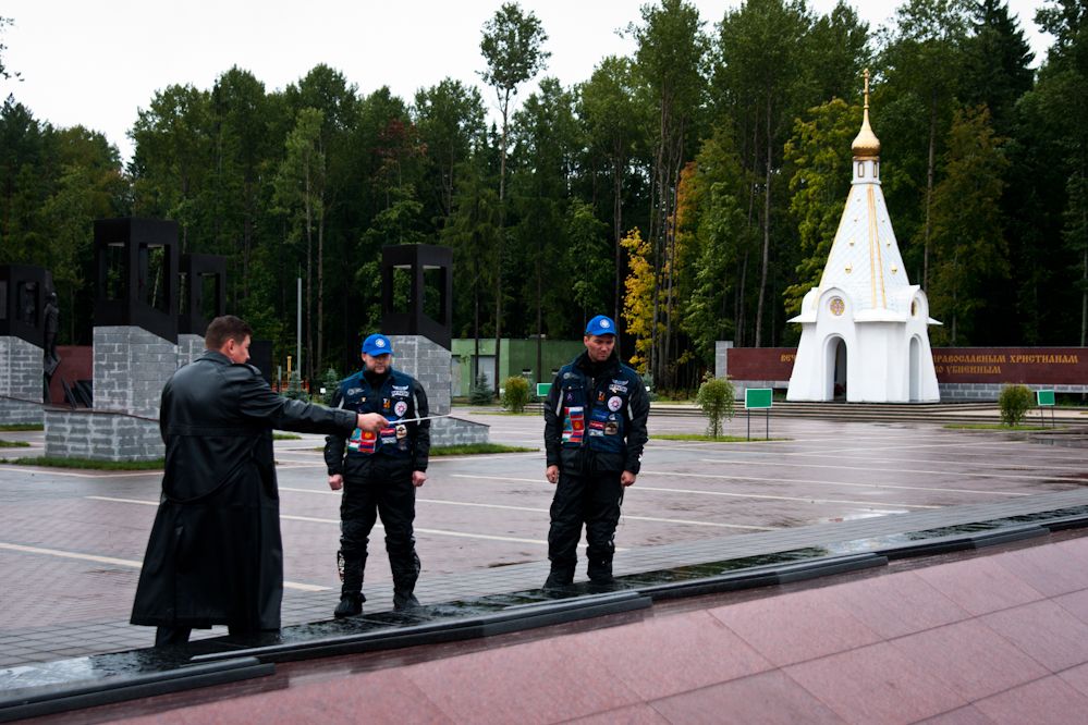В мемориальном комплексе Хацунь на брянщине.jpg
